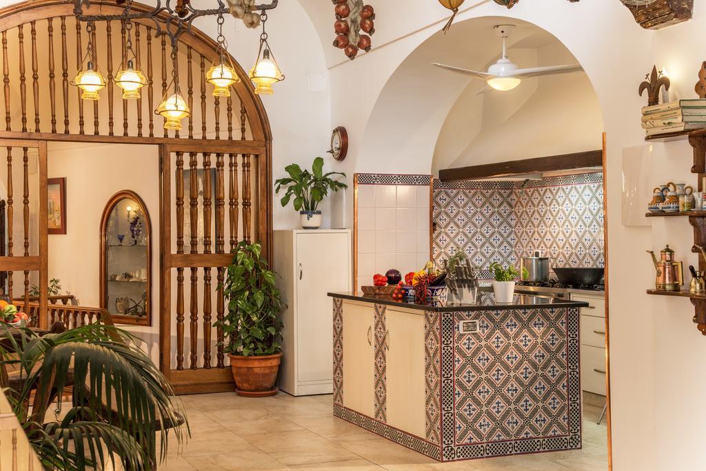 Villa Oliviero Positano Værelse billede